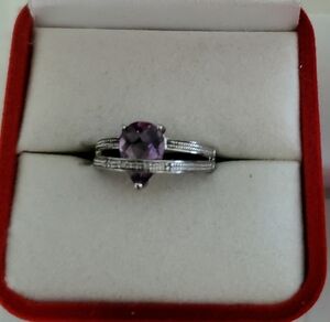 Elegant .925 Sterling Silver, 1.66 Ct Amethyst Wrap Gemston Ring